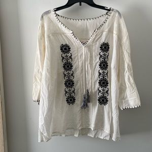 Light Flow Patterned Top